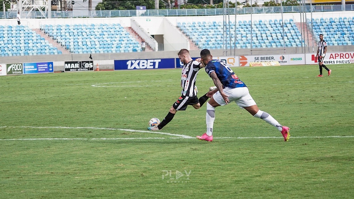 Goiânia vence com gol de Richard