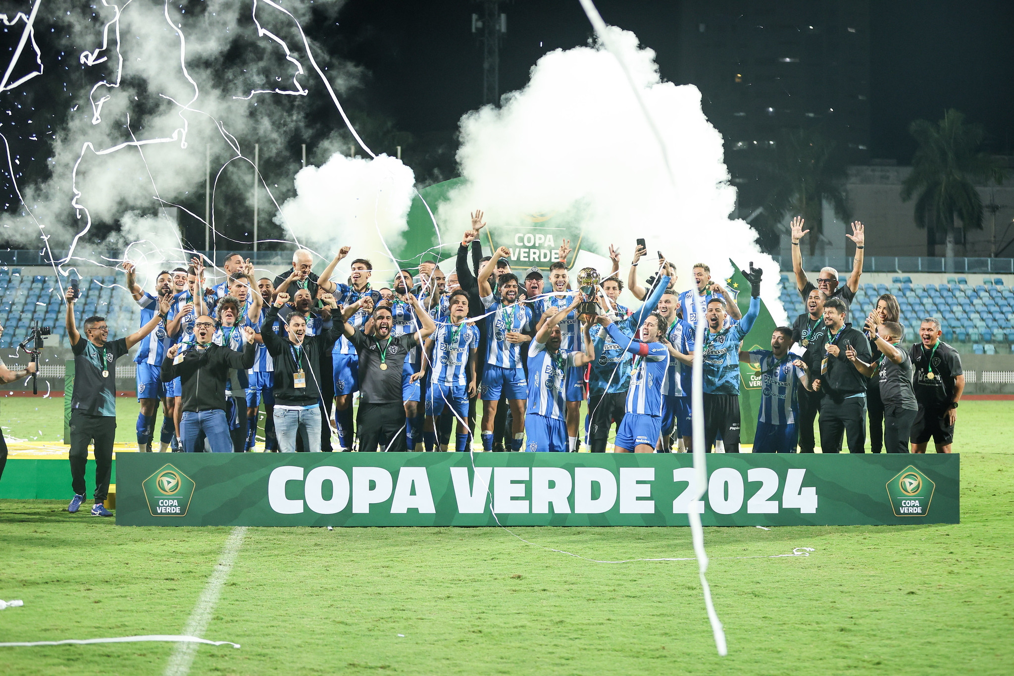 Paysandu comemorando o tetra da Copa Verde