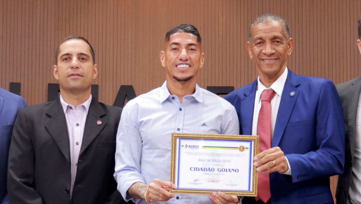 Ralf recebe o título de Cidadão Goiano