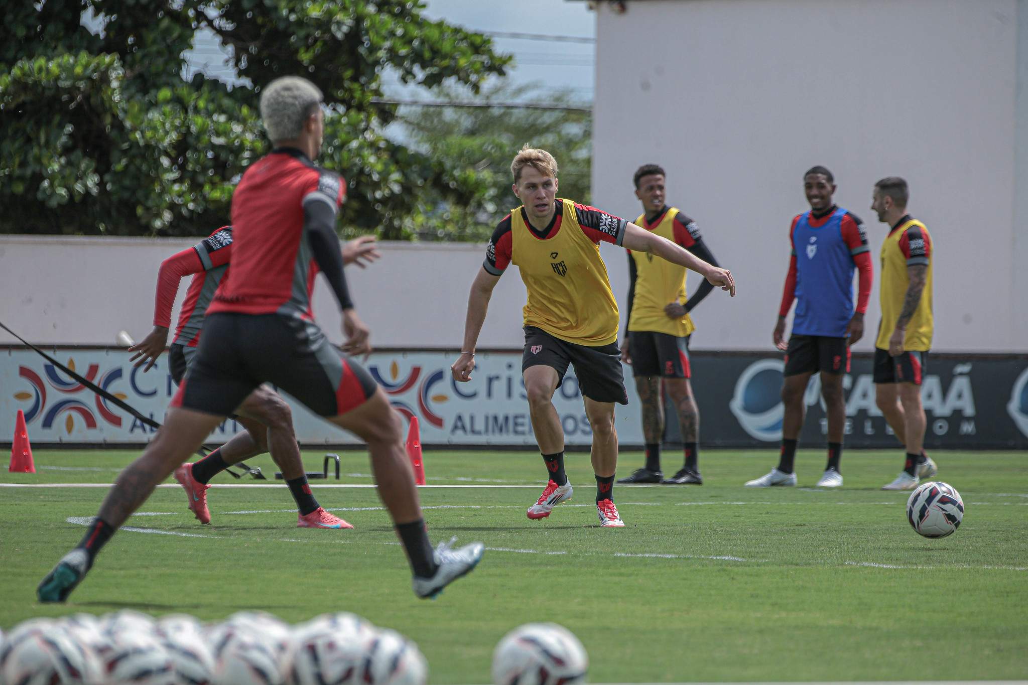 🔴 Criciúma x Atlético-GO: se o Dragão não perder, Goiás volta a depender das próprias forças para subir 1 Atlético-GO enfrenta o Criciúma