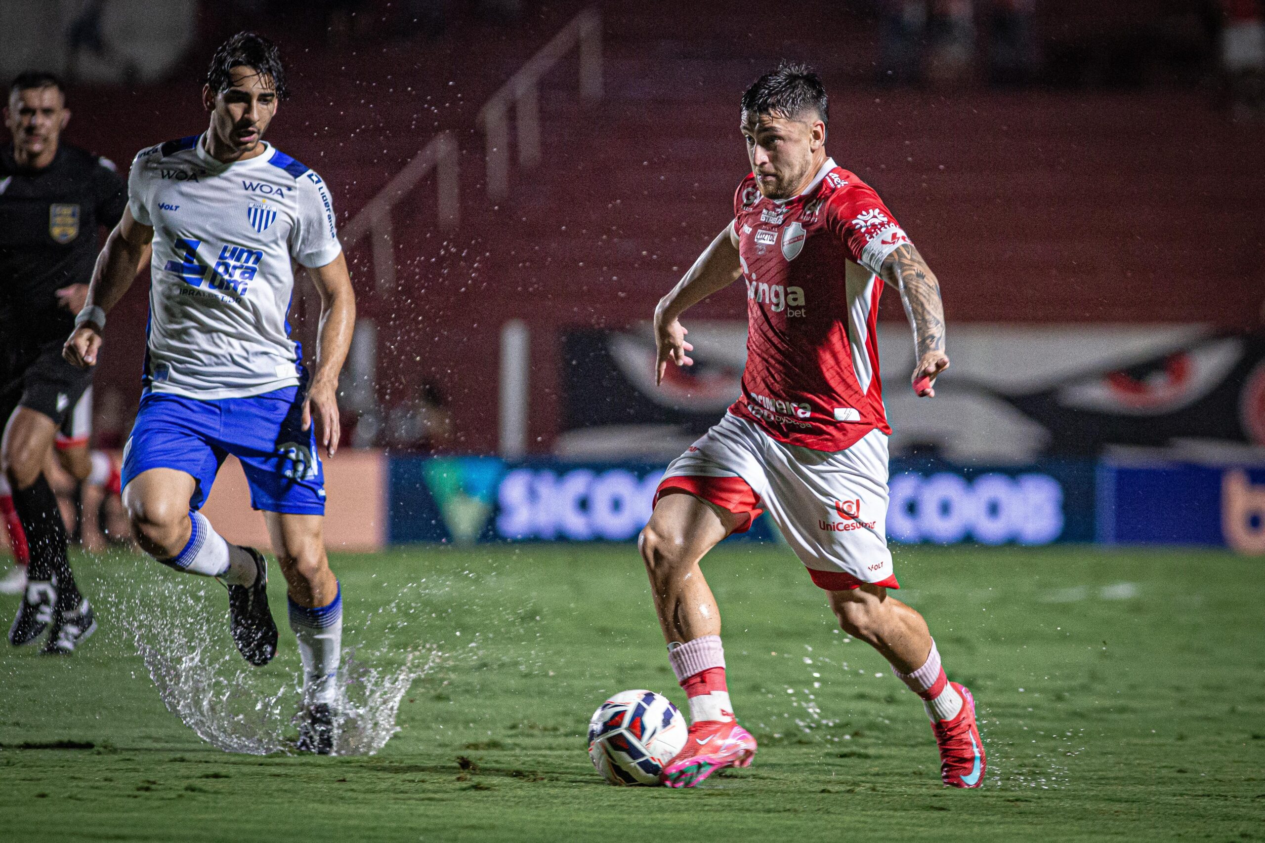 🔴 Não é possível! Pela 9ª vez, Vila Nova abre vantagem e cede empate no segundo tempo — agora contra o Avaí 1 Vila Nova faz grande primeiro tempo, mas repete drama e leva 2 a 2 no OBA
