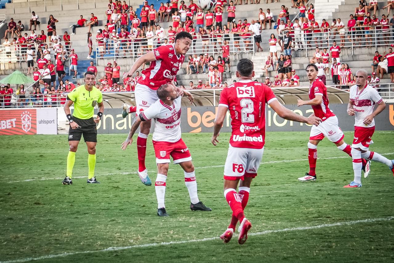 🔥 CRB 2x0 Vila Nova: Tigrão decepciona e chega a 5 jogos sem vencer na Série B 1 Vila Nova é dominado pelo CRB em Maceió, leva 2 a 0 e amplia sequência negativa na Série B