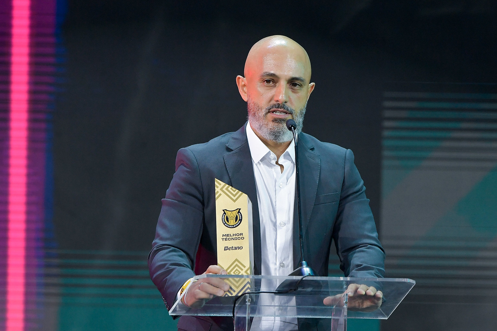 Rafael Guanaes é eleito o melhor treinador do Brasileirão. Foto: Staff Images/CBF