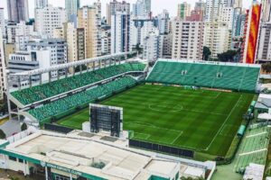 🚫 Sem torcida e com suspensões: Goiás entra na temporada 2026 com punições do TJD-GO e STJD