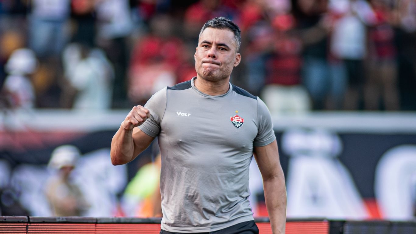 Jair Ventura salva o Vitória do rebaixamento