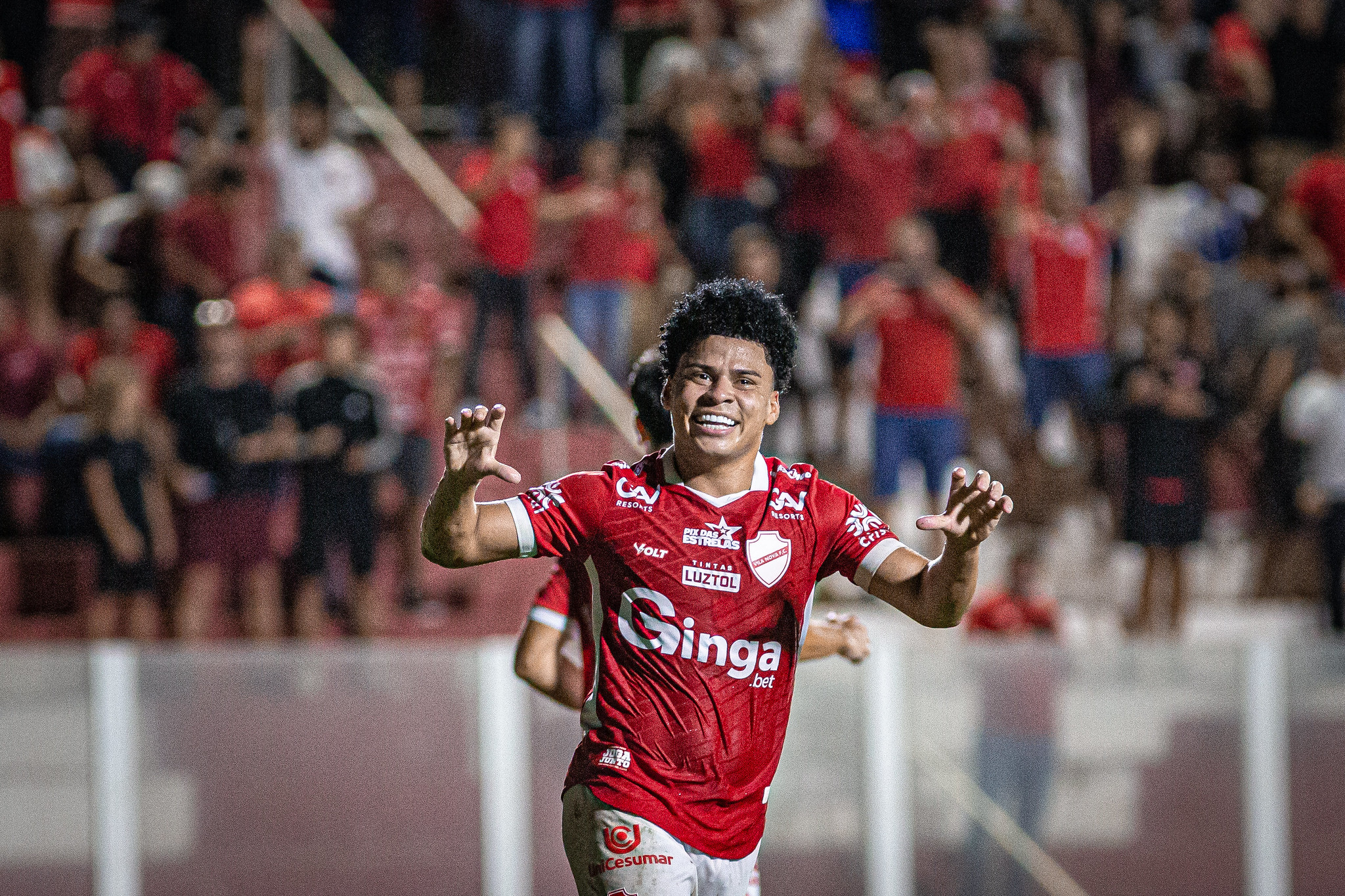 Vila Nova vence a Aparecidense