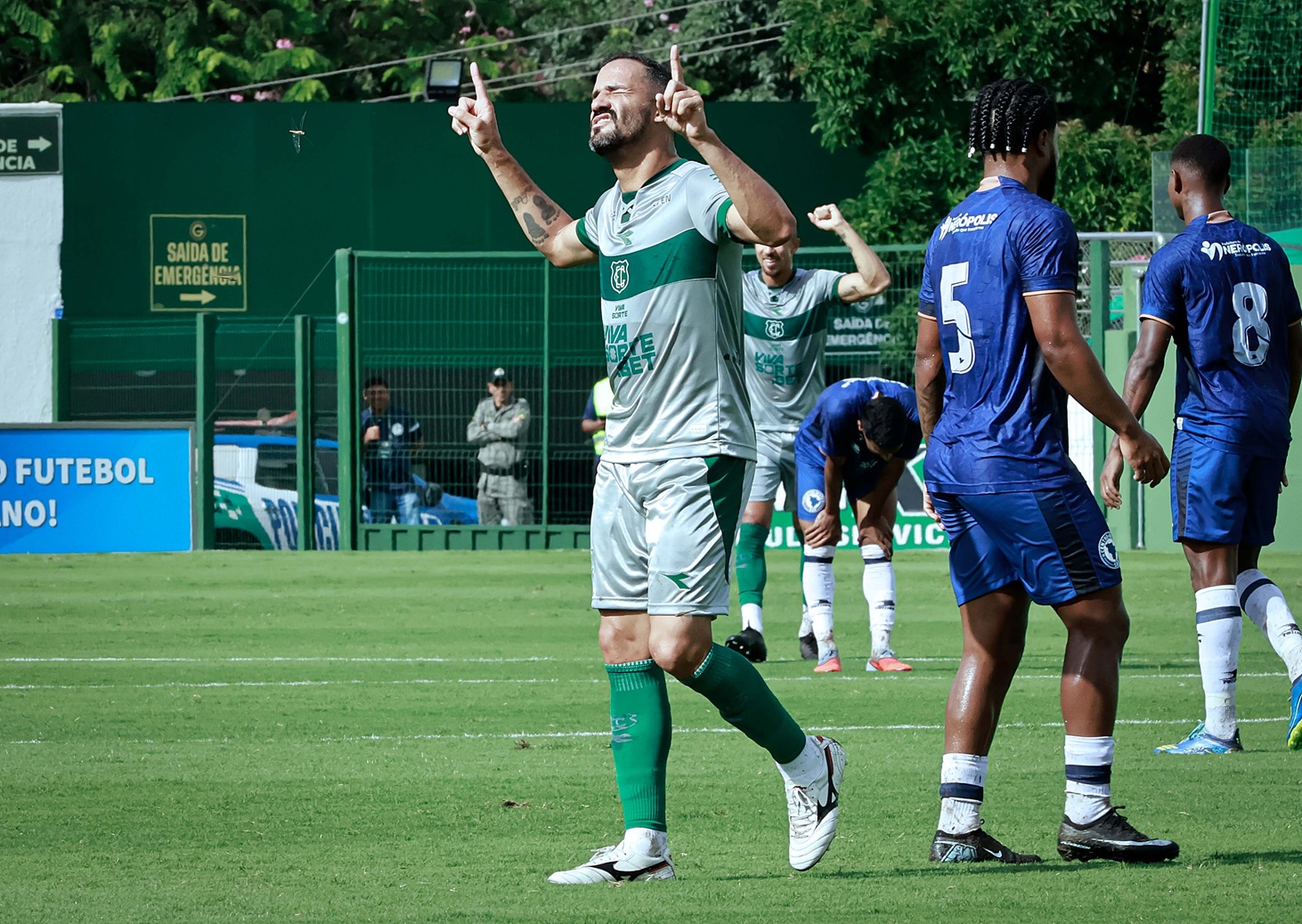 Anselmo Ramon atacante do Goiás