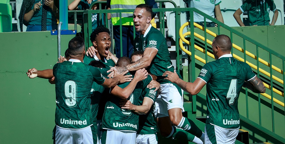 Goiás vence o Goiatuba por 4 a 0