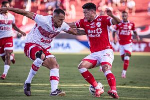 Vila Nova sofre gol aos 53 minutos do 2º tempo e deixa vitória escapar na estreia da Série B